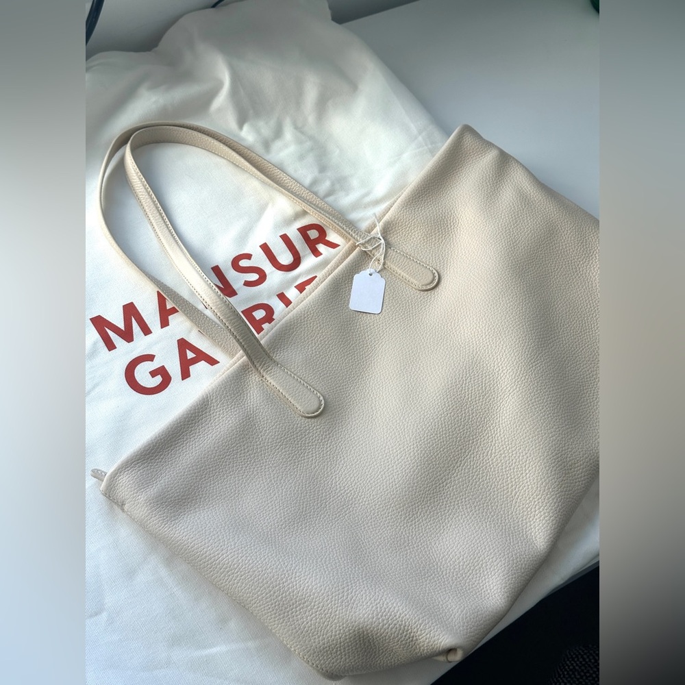 Mansur Gavriel Everyday Zip Pebbled-Leather Tote Bag - Picture 6 of 6